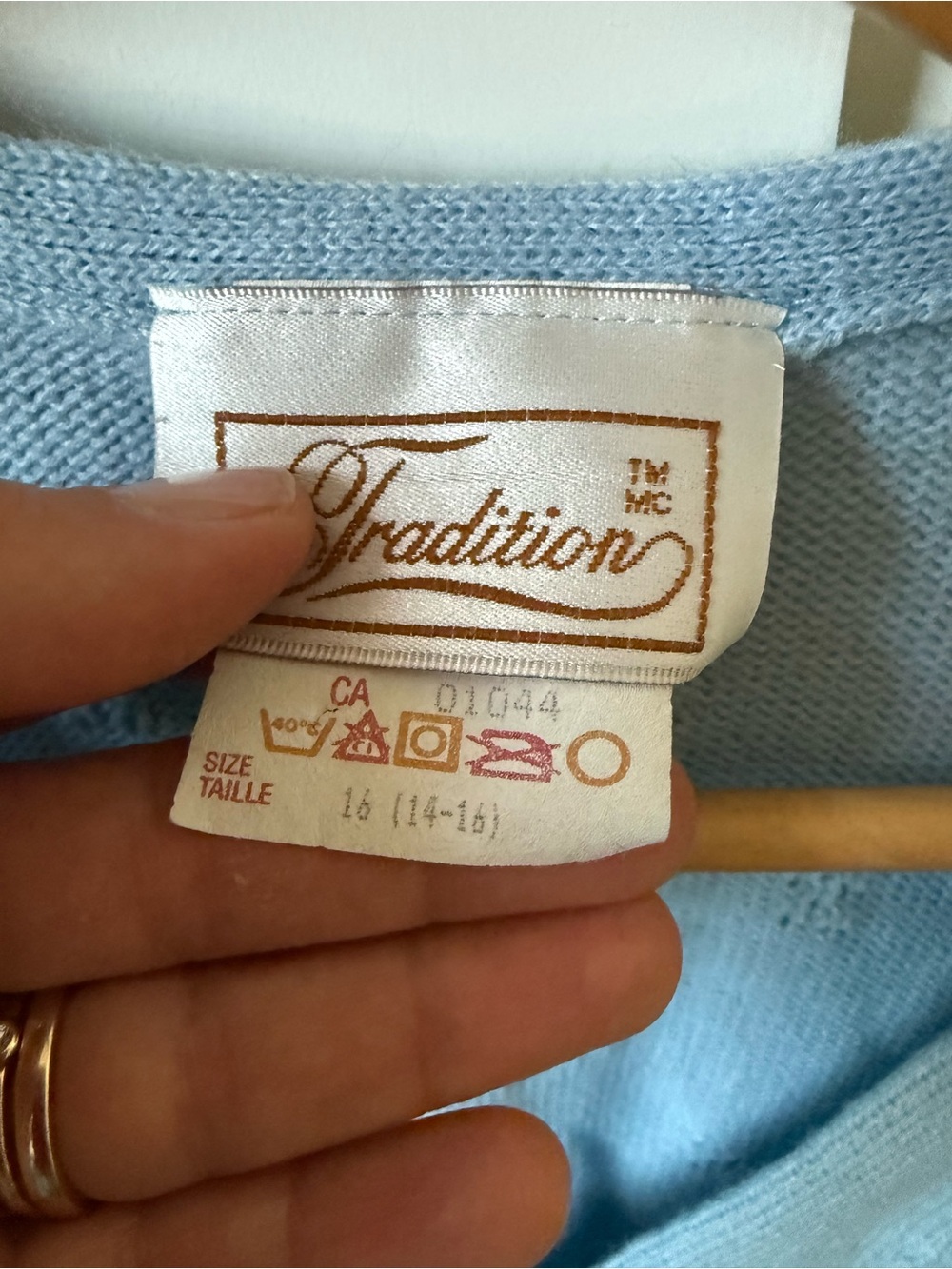 Vintage Tradition Powder Blue Pointelle Knit Sweater Vest Scalloped Hem Size M-L - Picture 3 of 12